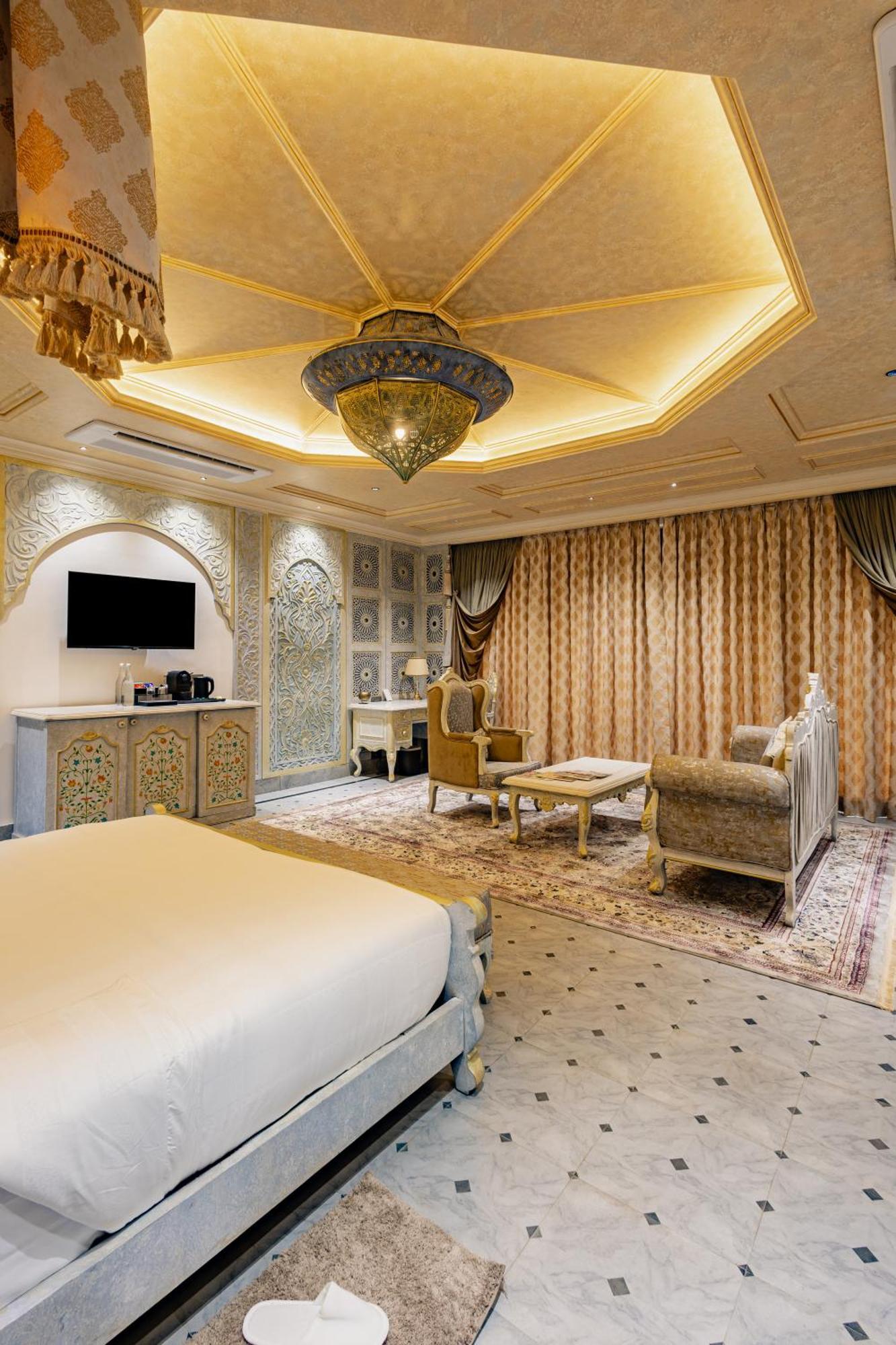 Shilp Wellness Resort And Spa 潘韦尔 外观 照片