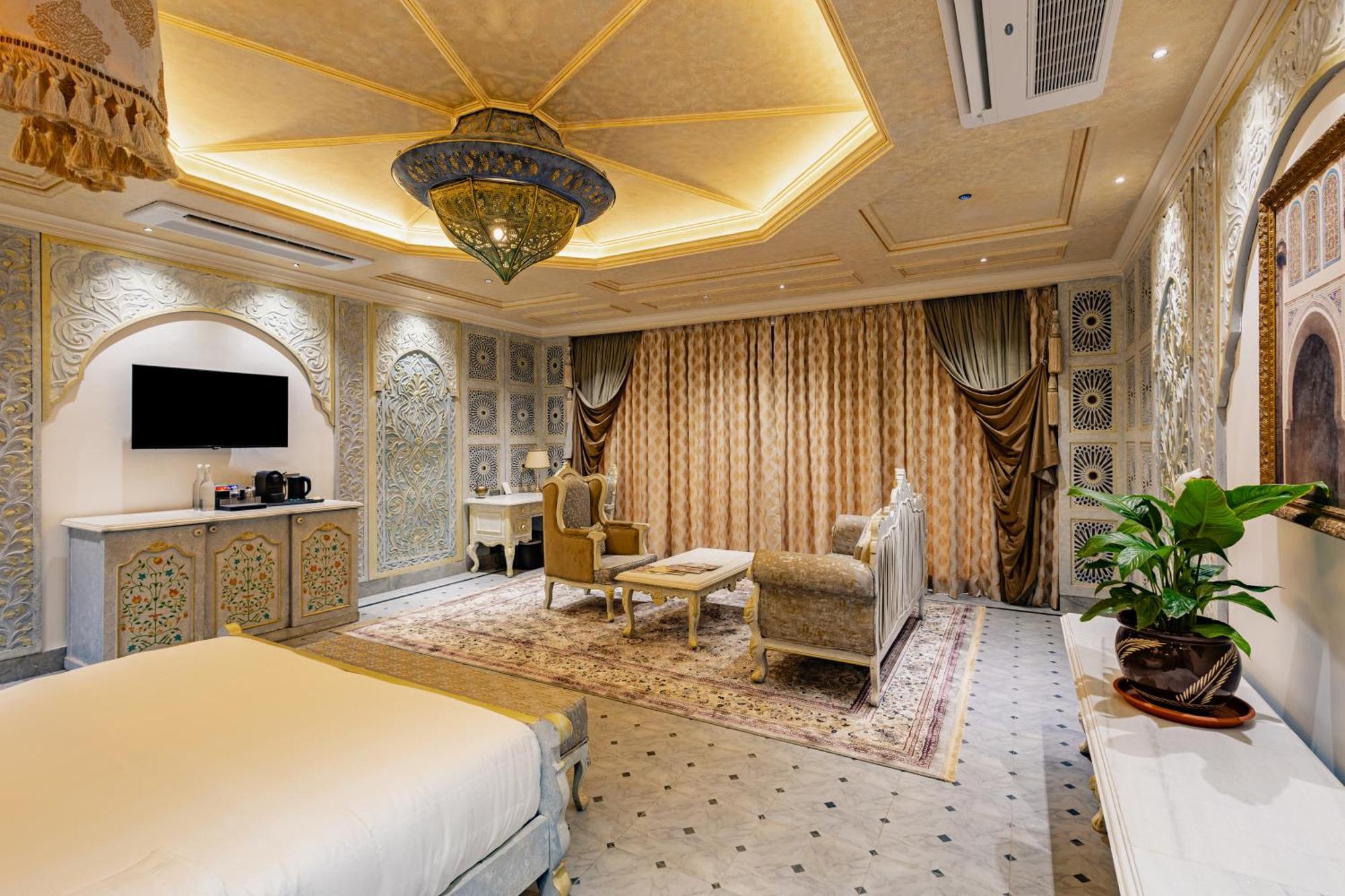 Shilp Wellness Resort And Spa 潘韦尔 外观 照片